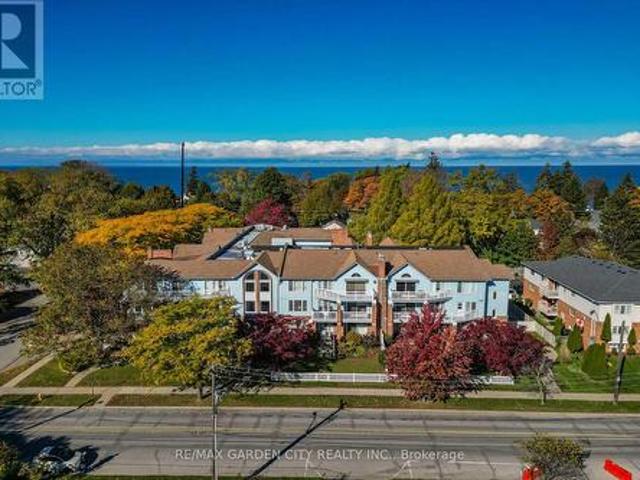 Condo for sale in Niagara, Ontario