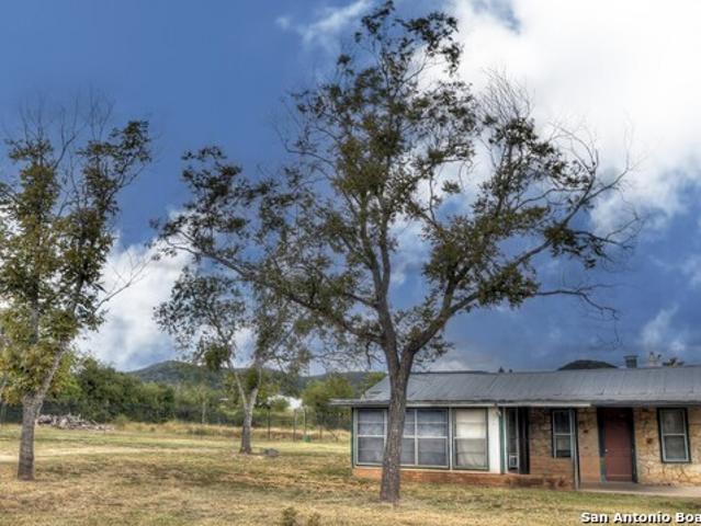 House for sale in Leakey, Texas