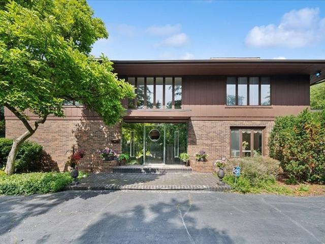 House for sale in Highland Park, Illinois