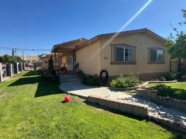 House for sale in Taft, California