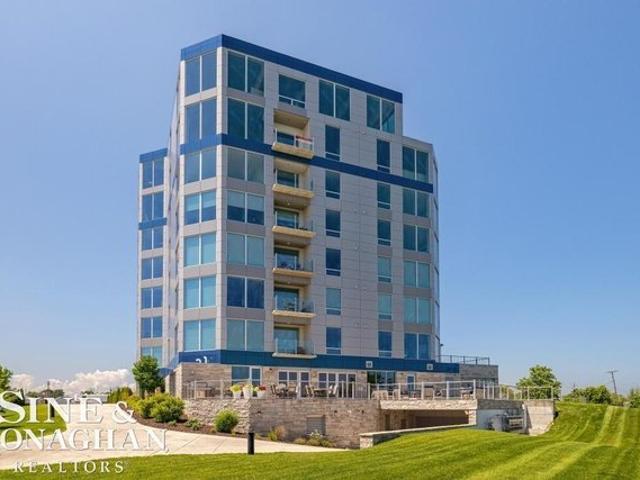 Condo for sale in Fort Gratiot, Michigan