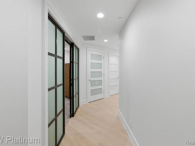 Condo for sale in Fort Gratiot, Michigan