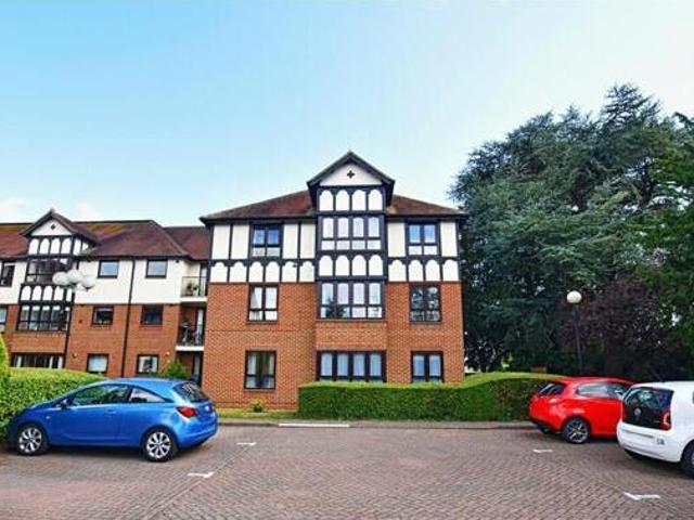 House for sale in Northampton, Northamptonshire