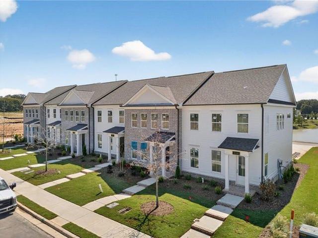 Townhouse for sale in Auburn, Alabama