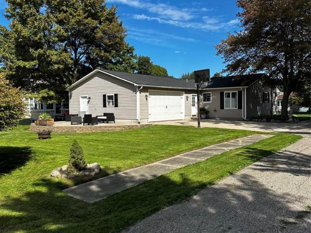 House for sale in Fenton, Genesee County