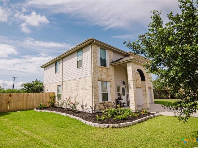 House for sale in Cuero
