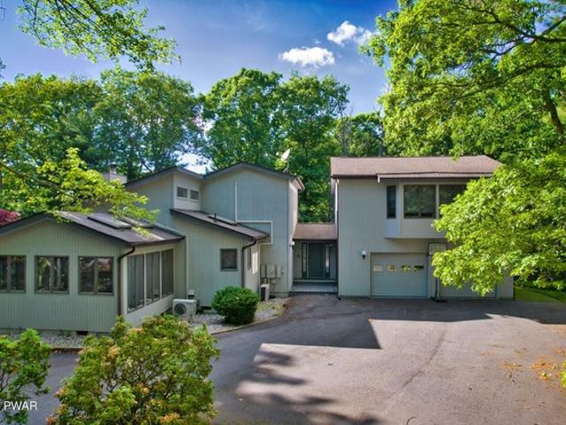 House for sale in Hawley, Pennsylvania