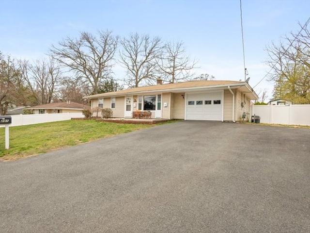 House for sale in Bellingham, Massachusetts