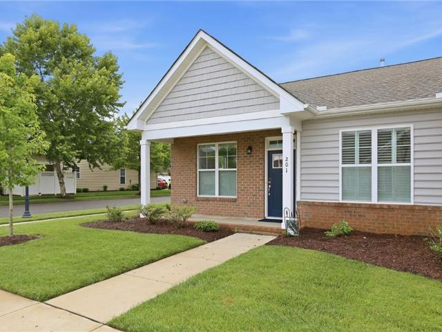 Townhouse for sale in Virginia