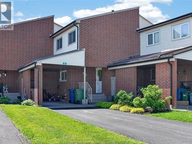 Townhouse for sale in Essex, Ontario
