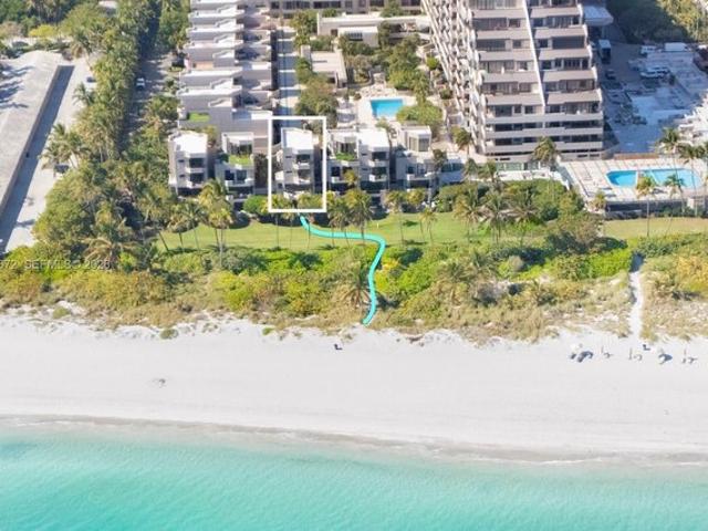 Townhouse for sale in Key Biscayne, Florida