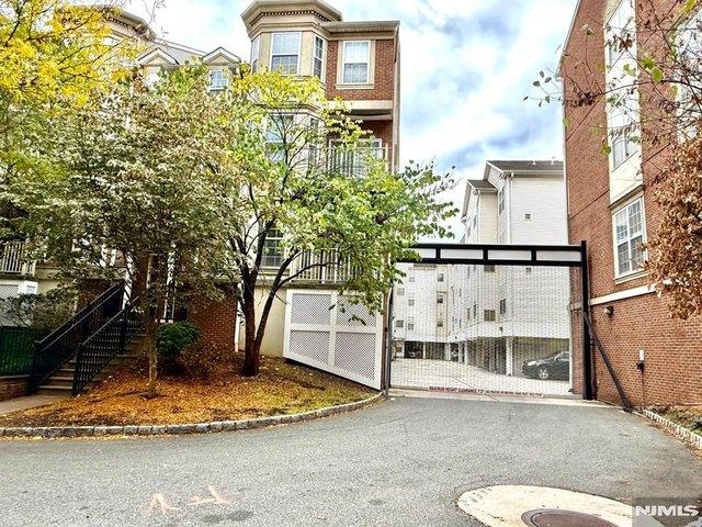 Condo for sale in Hudson, New Jersey