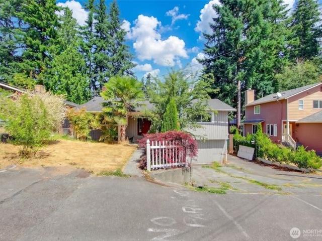 House for sale in Everett, Washington