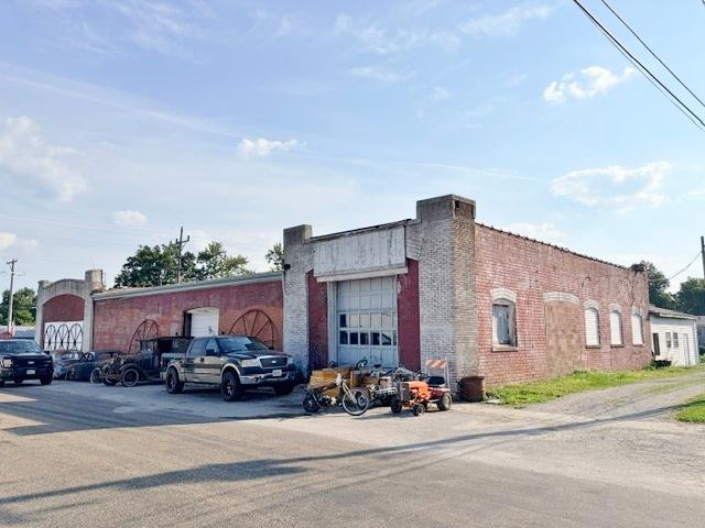 Commercial for sale in Danvers, McLean County