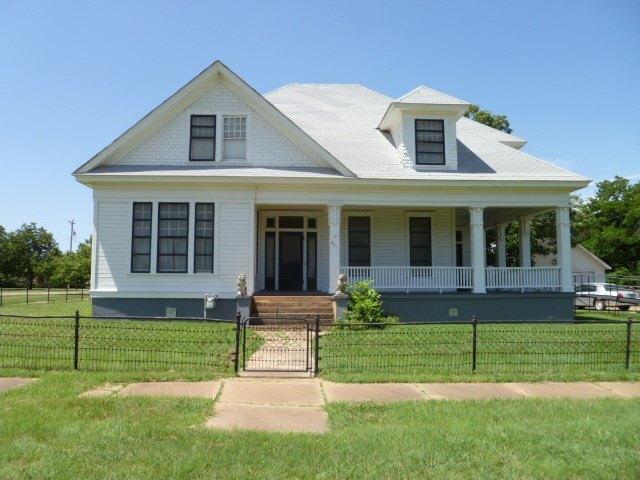 House for sale in Whitney, Texas