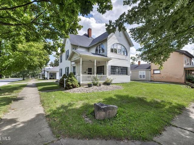 House for sale in South Sandusky Avenue Historic District, Upper Sandusky