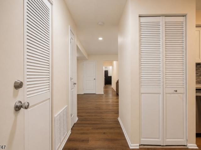 Condo for sale in Edison, New Jersey