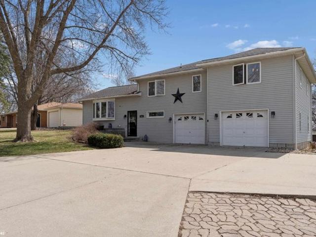 House for sale in Cerro Gordo, Iowa