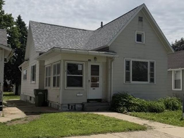 House for sale in Clinton, Iowa