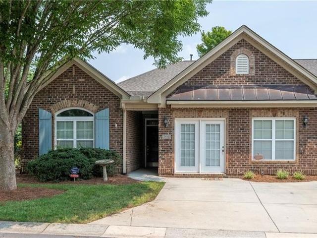 Townhouse for sale in Pfafftown, North Carolina