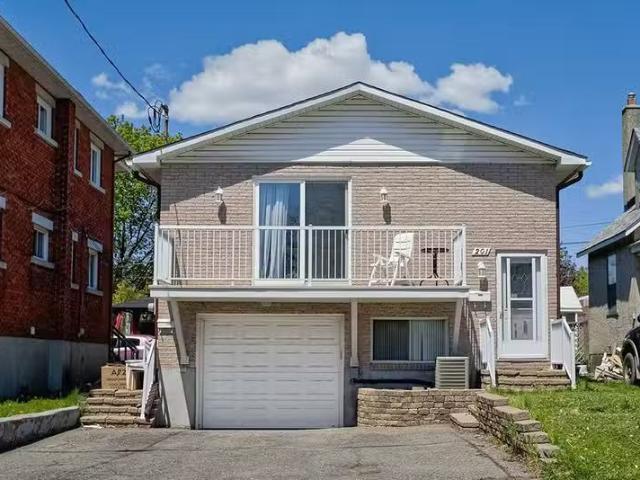 Condo for rent in Vanier, Ontario