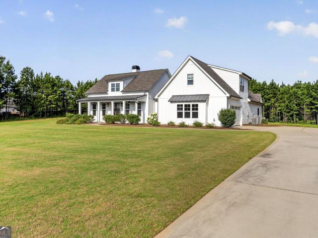 House for sale in Williamson, Georgia