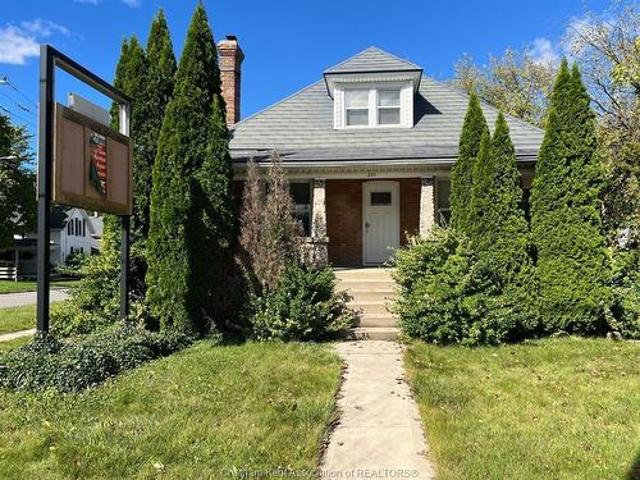 House for sale in Chatham–kent, Ontario