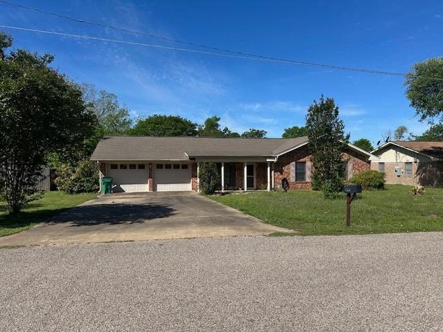 House for sale in Madisonville, Texas