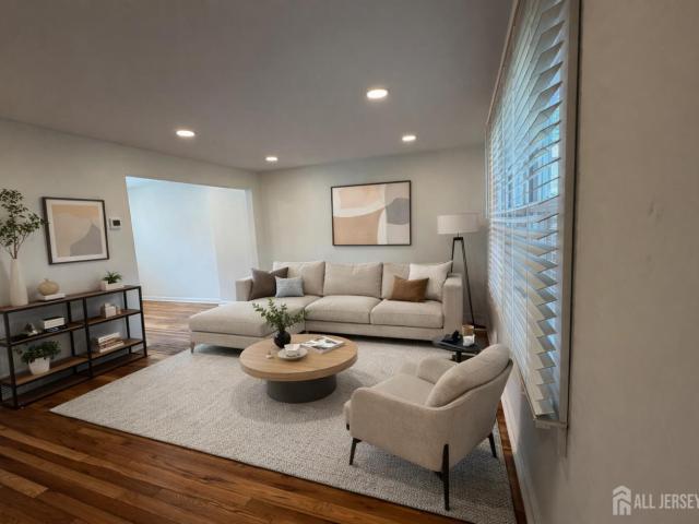 Townhouse for sale in Metuchen, New Jersey