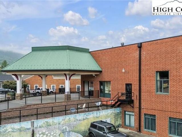 Condo for sale in West Jefferson, North Carolina