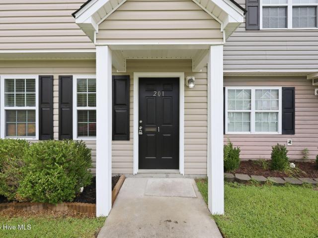 Townhouse for sale in Hubert, North Carolina