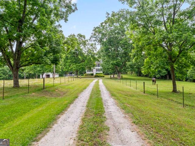 House for sale in Molena, Georgia
