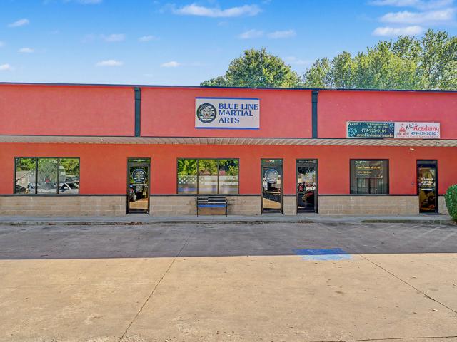 Commercial for sale in Pea Ridge, Benton County