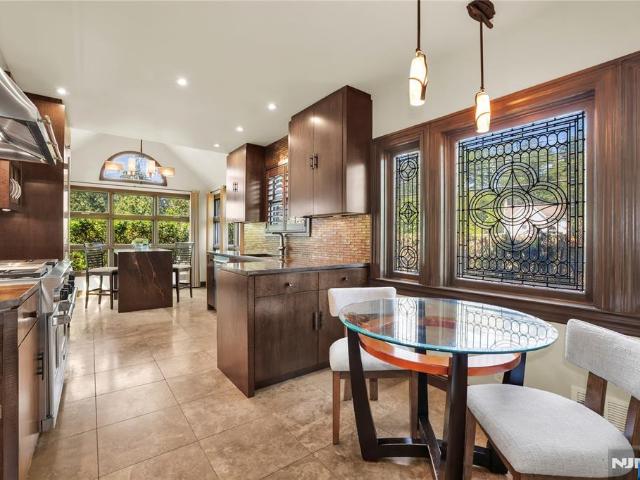 House for sale in Cedar Grove, New Jersey