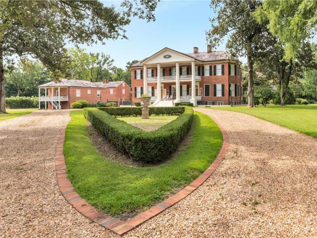 House for sale in Natchez, Mississippi