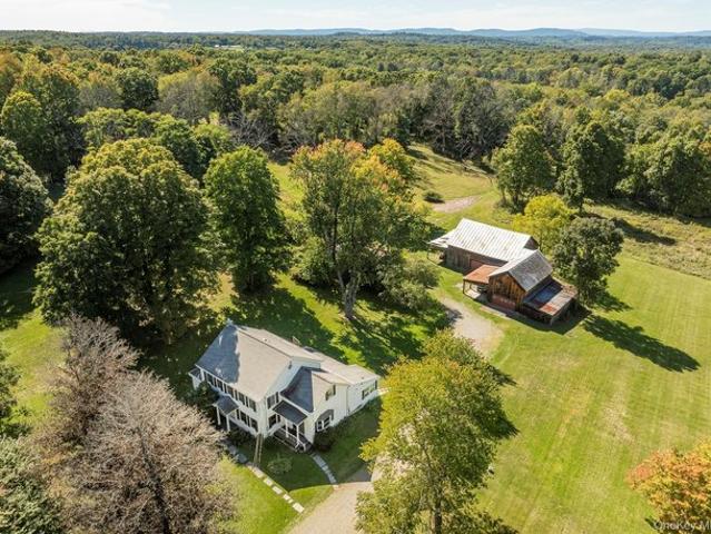 House for sale in Pleasant Valley, Dutchess County