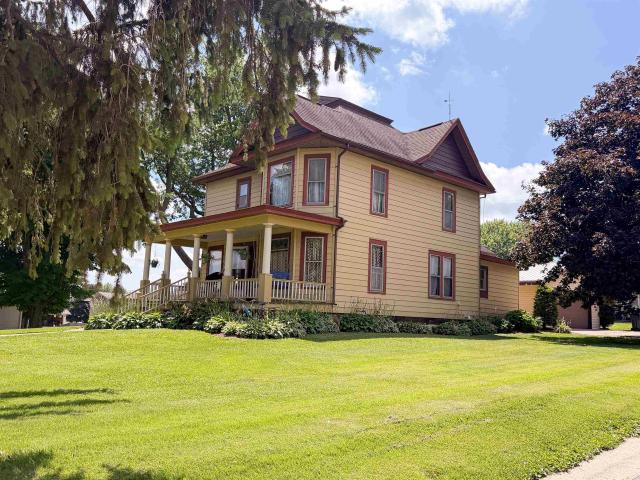 House for sale in Cobb, Wisconsin