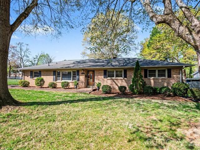 House for sale in Lowell, North Carolina