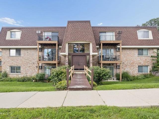 Condo for sale in Wheaton, DuPage County