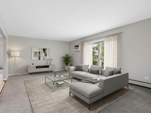 Condo for sale in Wheaton, DuPage County