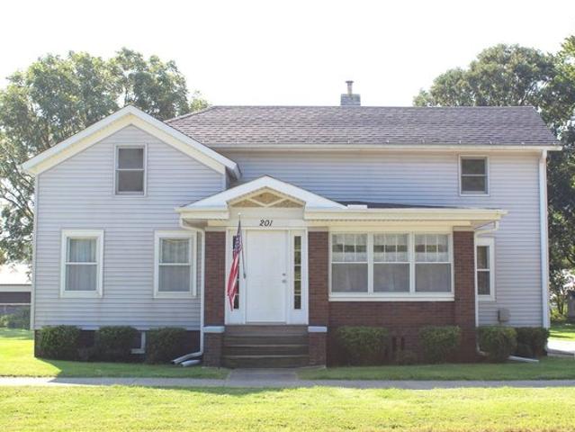 House for sale in Altona, Illinois
