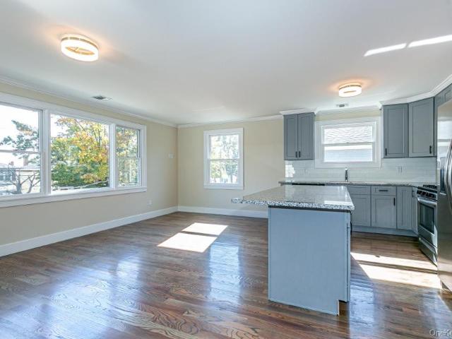 Property for rent in Nassau, New York
