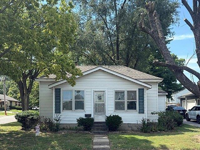 House for sale in Blue Springs, Missouri