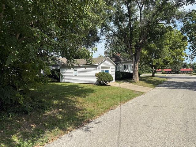 House for sale in Blue Springs, Missouri