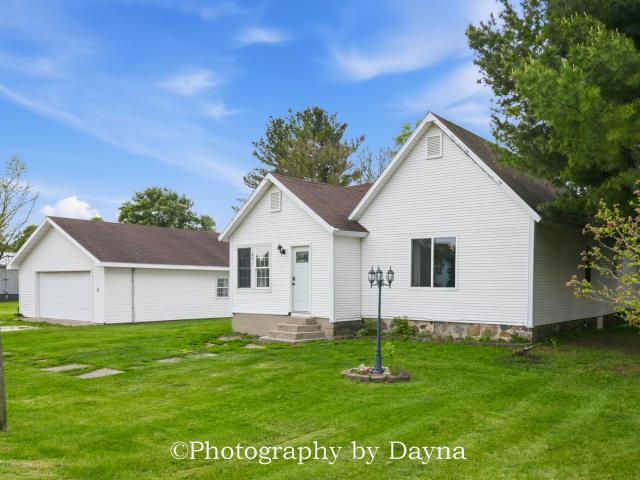 House for sale in Iroquois, Illinois