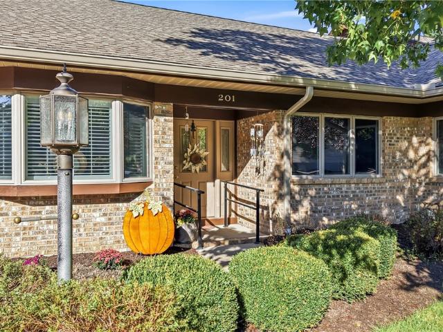 Condo for sale in Hermitage, Mercer County
