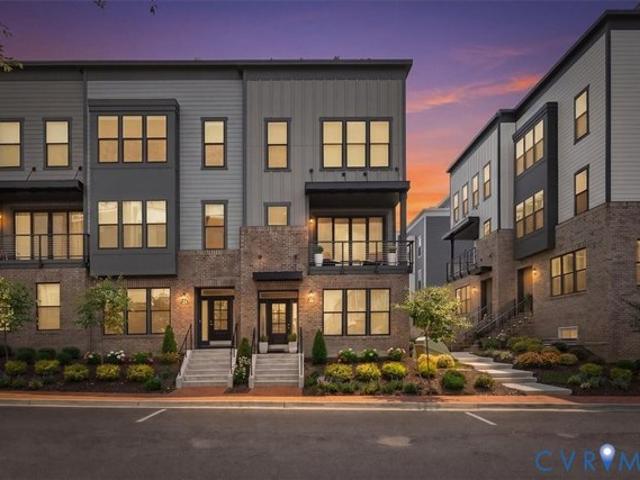 Townhouse for sale in Virginia
