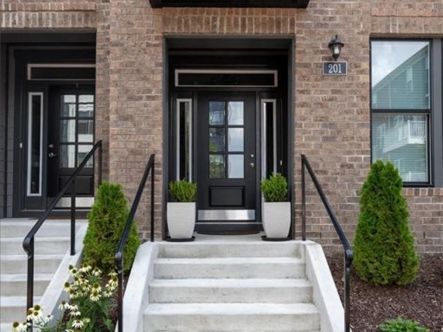 Townhouse for sale in Virginia