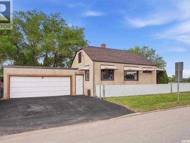 House for sale in Saskatoon, Saskatchewan