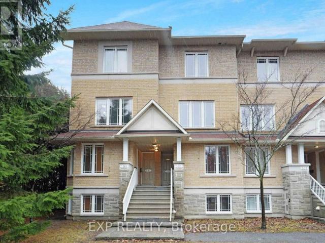 Townhouse for rent in Mulhurst Bay, Ontario